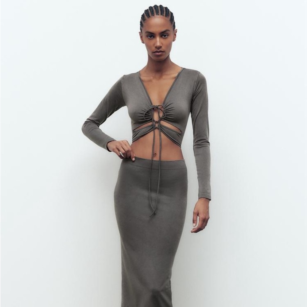 ZARA seamless midi skirt